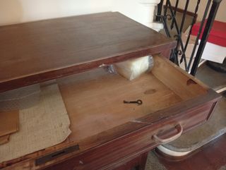 Cassettiera in legno marrone