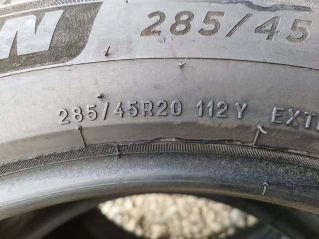 2 = 285/40R20  112Y
