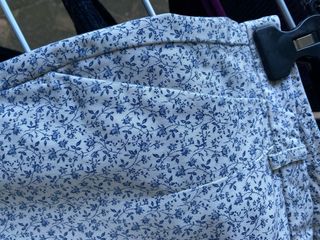 Pantaloni Chino Beige - Fiori Blu