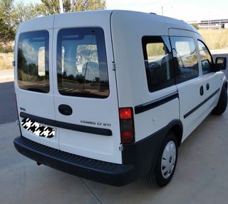 Opel Combo 2004