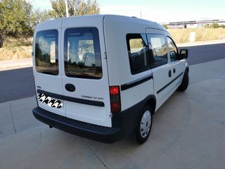 Opel Combo 2004