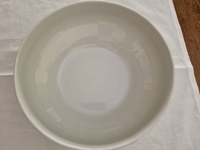 Insalatiera Saturnia in ceramica