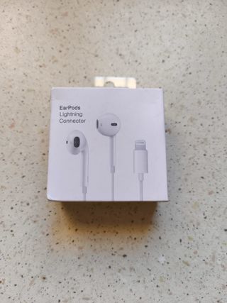 Auriculares EarPods Apple con conector Lightning