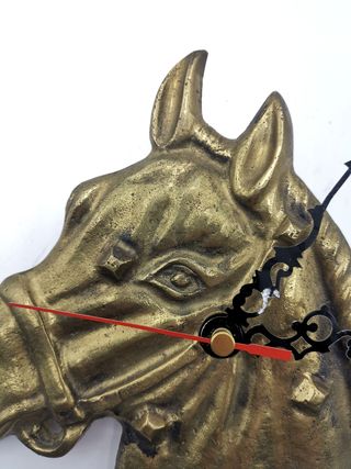 Original reloj de bronce macizo, cabeza de caballo