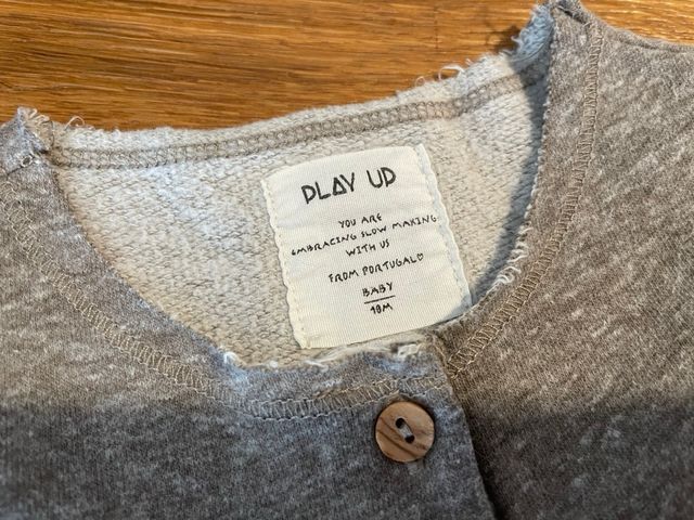 Vestidos niña 18 meses Zara y Play Up.