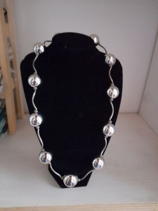 Collana perle grandi metallo rodiato