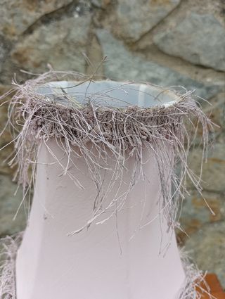 Lampara sobremesa rosa y blanca