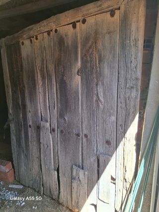 Puerta antigua de madera