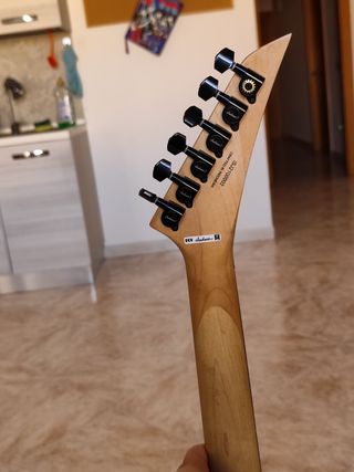 Chitarra elettrica Jackson DK3XR Series X HSS+FR