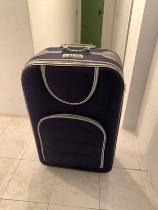 Maleta azul grande con ruedas
