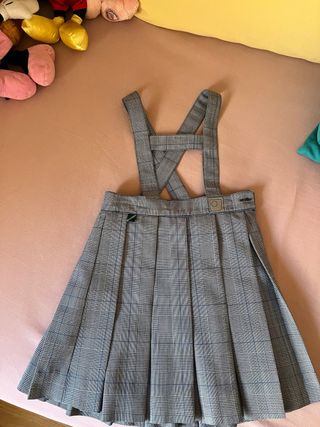 Falda colegia Nuestra Señora de las Nieves talla 4