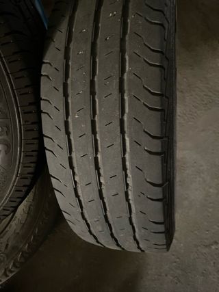 Neumático usado vendo 2 marca continental