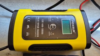 Cargador batería FOXSUR 12V 5A