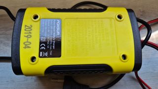 Cargador batería FOXSUR 12V 5A
