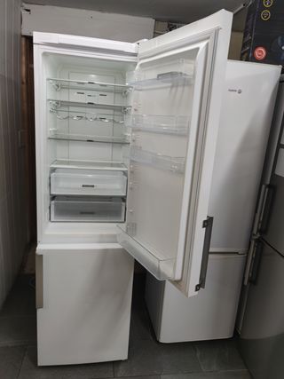 Nevera Whirlpool A++ 200x60cm no Frost con Garanti