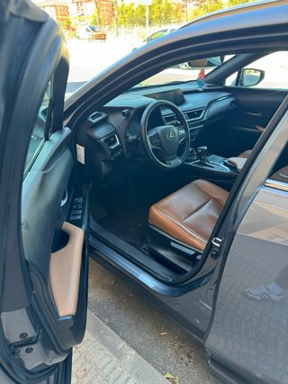 Lexus 250h Luxyry  Ux 2019