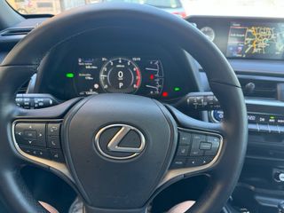 Lexus 250h Luxyry  Ux 2019