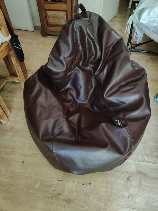 Puff marrón piel sintética XXL