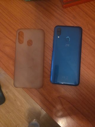 ZTE móvil azul