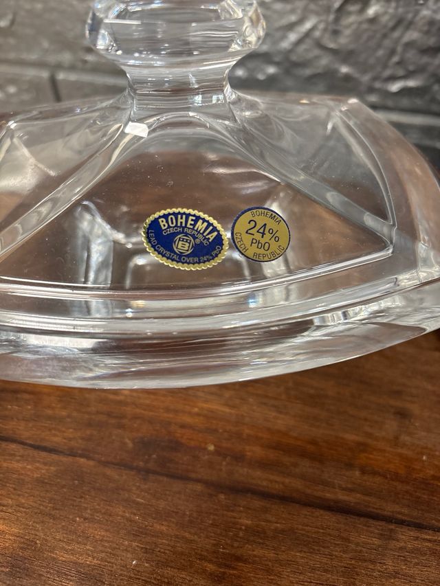 Bombonera de cristal de Bohemia