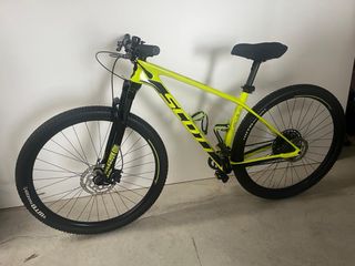 Bicicleta Scott Scale 940 MTB