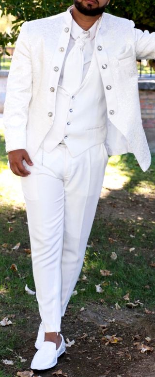 Traje de novio boda gitana