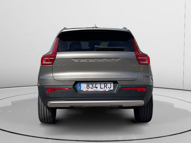 Volvo XC40 Momentum Pro 2WD