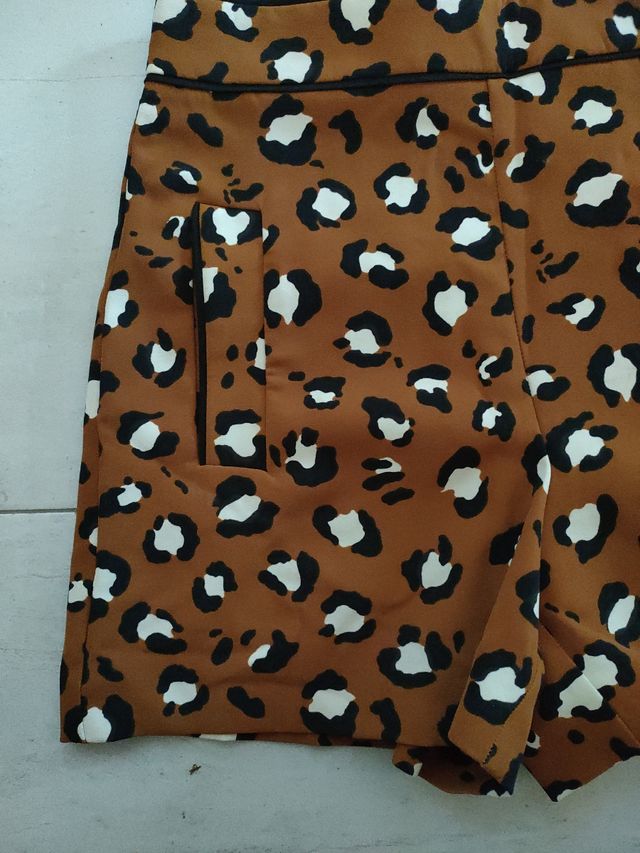 Shorts Zara - Leopardo