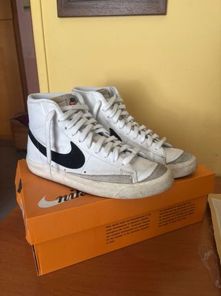 Nike Blazer Mid '77 Bianche