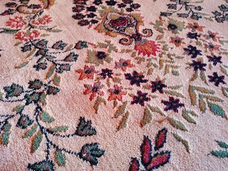 Antico tappeto di lana di grandi dimensioni