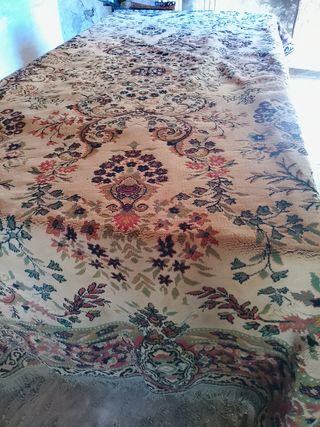 Antico tappeto di lana di grandi dimensioni