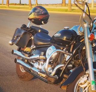 Yamaha XVS 650 Drag Star escapes marving legends