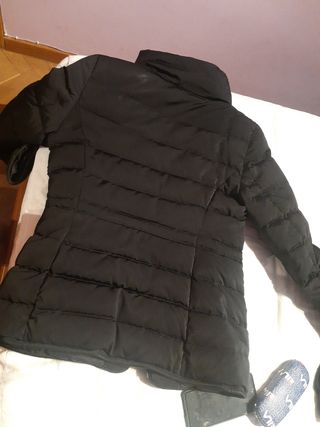 Abrigo Plumas Zara negro - Talla M.  