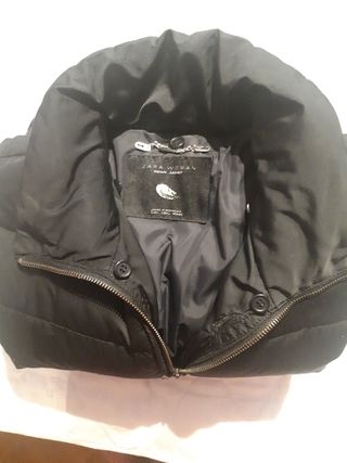 Abrigo Plumas Zara negro - Talla M.  