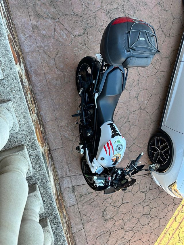 Yamaha XJ6 (2011) - 84.000km