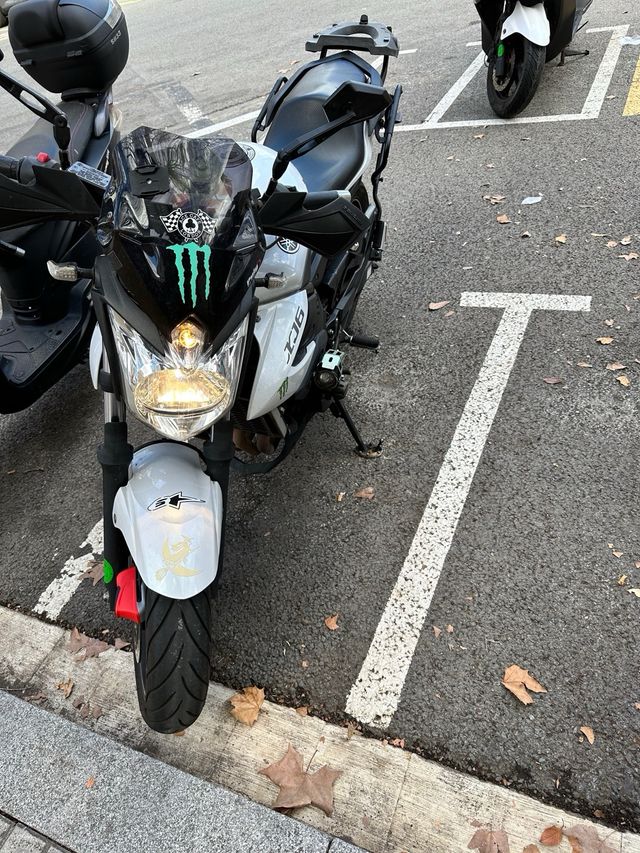 Yamaha XJ6 (2011) - 84.000km