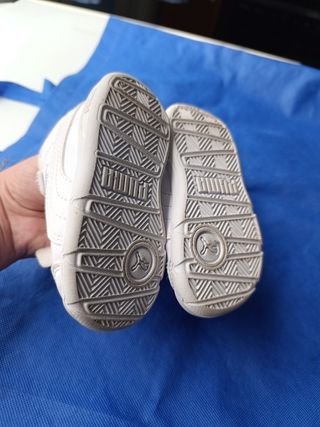 Zapatillas Puma Bebé - Blancas