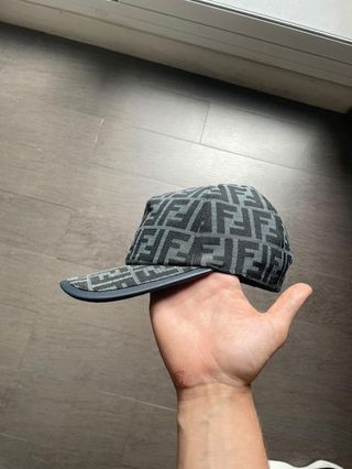 Gorra Fendi original