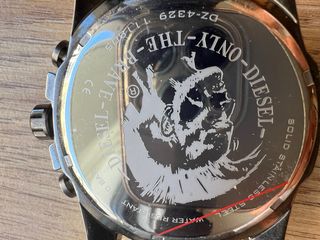 Reloj Diesel - 10Bar - Negro