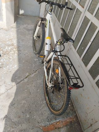 Bicicletta Rockrider MTB freni a disco