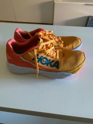 Zapatillas Hoka Rocket X -
40 2/3
amarillo naranja