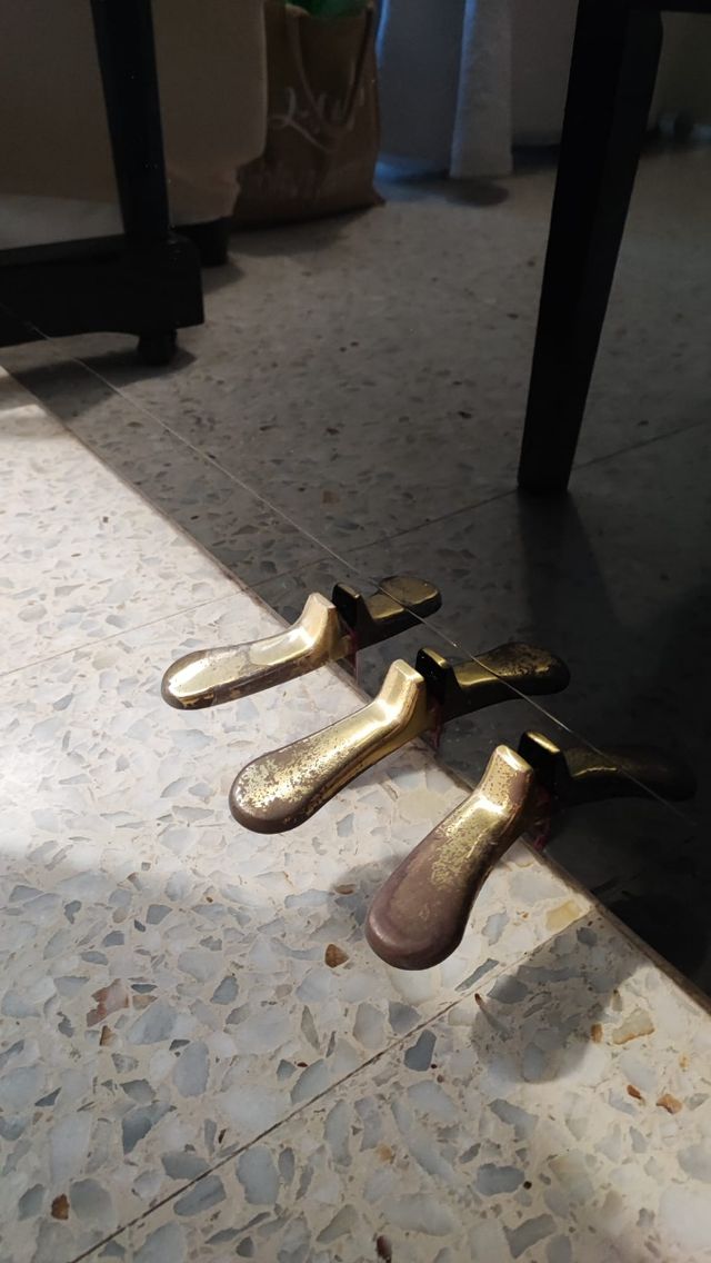 Piano Yamaha de pared