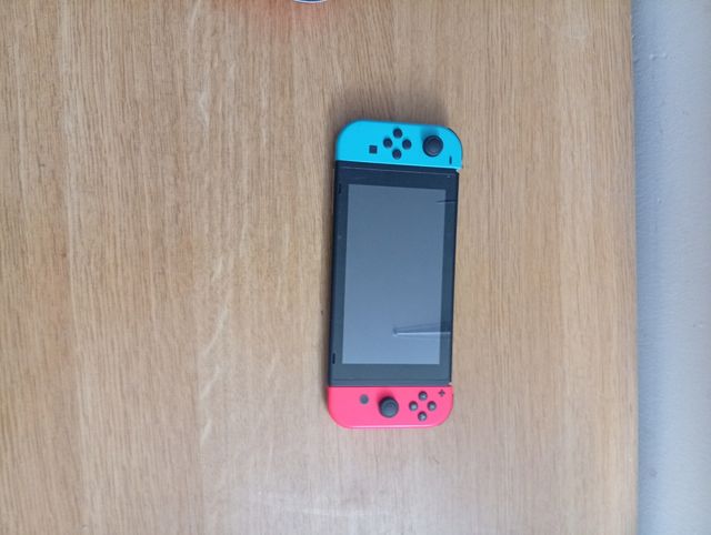 Nintendo Switch roja y azul + Sports