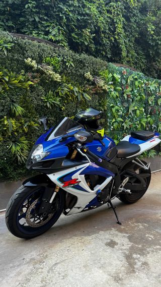 Suzuki GSXR 600 - Moto