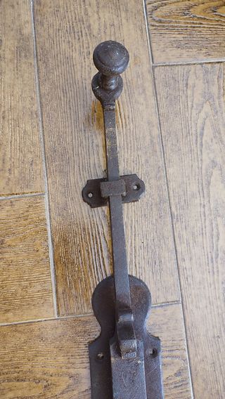 Pestillo antiguo de hierro - 55cm