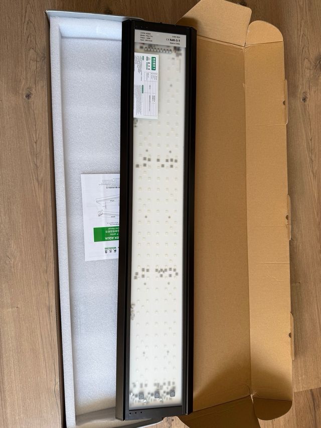 Week Aqua P series - Pantalla acuario