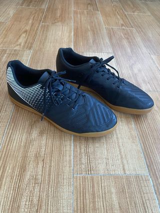 Zapatillas Kipsta Agility 100 Sala - Negras