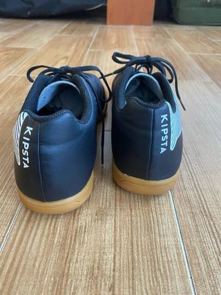 Zapatillas Kipsta Agility 100 Sala - Negras