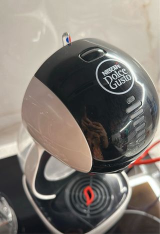 Cafetera Nescafé Dolce Gusto + Portacápsulas 