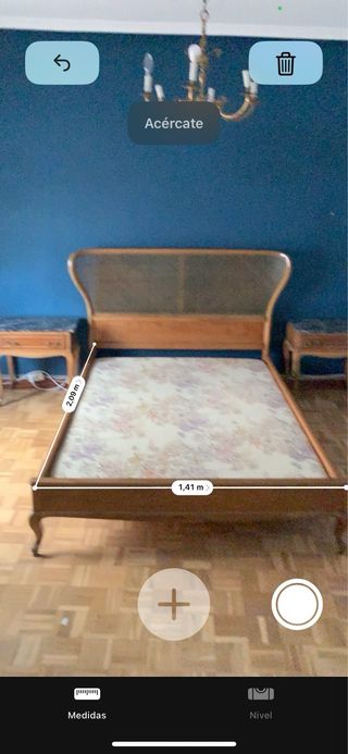 Cama madera ratán estilo antiguo